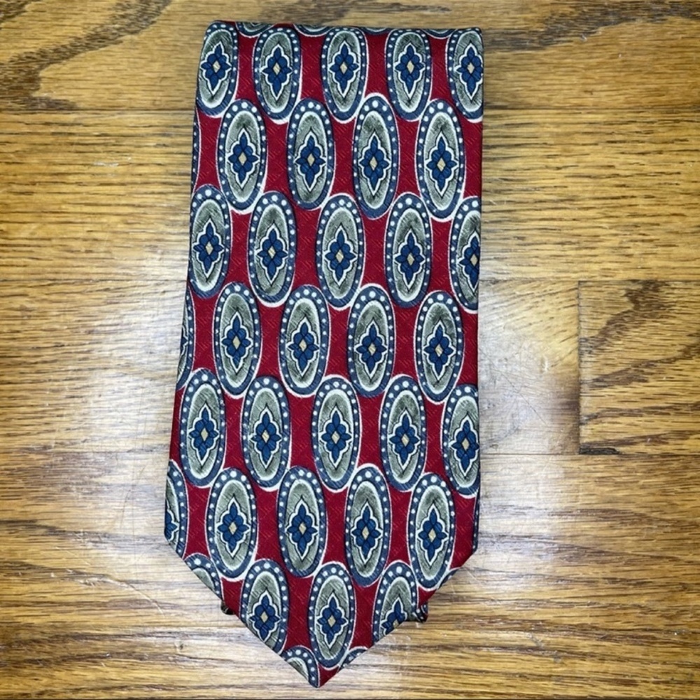 Brooks Brothers silk tie - Picture 2 of 6